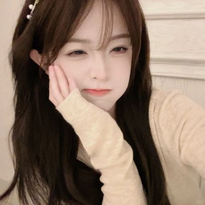 年轻女子